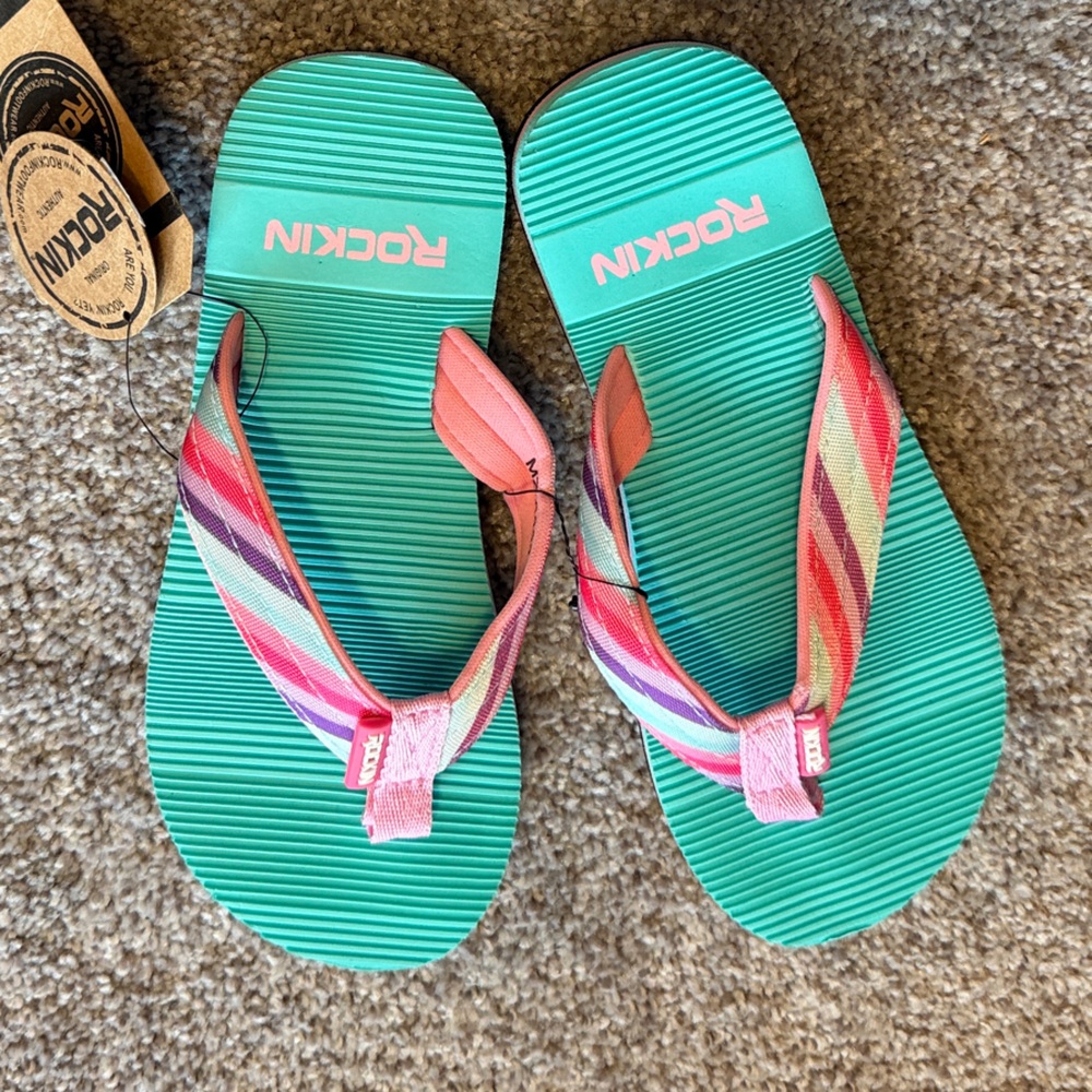 ROCKIN Kids Flip Flops - New